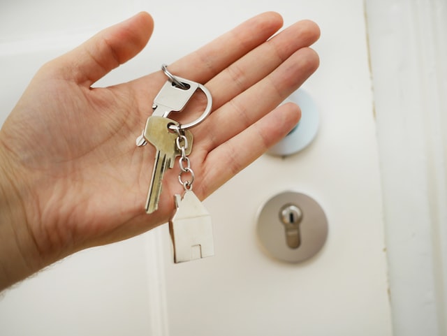 keys with house key chain